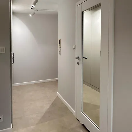 Trojmiejski Przystanek Апартаменти *